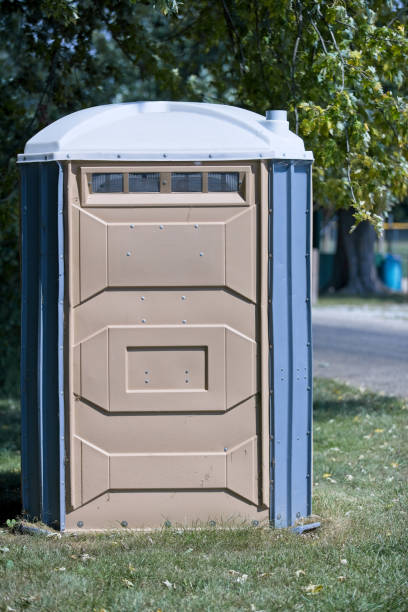 Best Porta potty rental near me  in Madison, OH