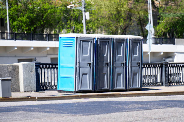 Porta potty delivery and setup in Madison, OH